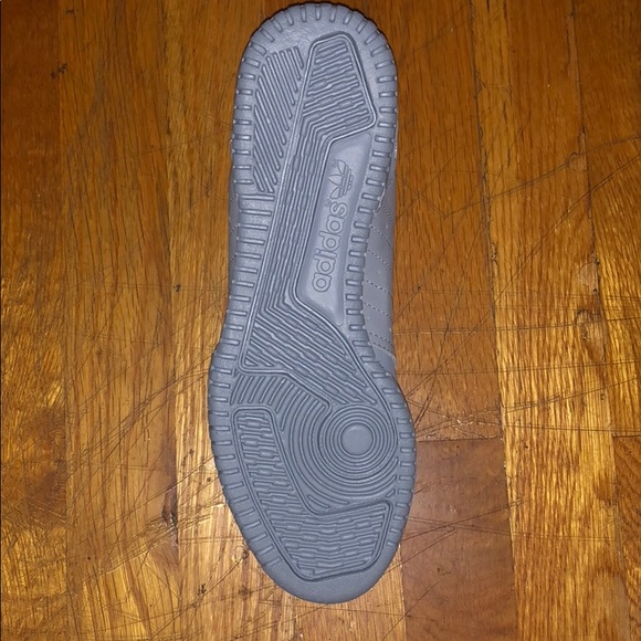 Yeezy Powerphase Calabasas 'Grey’, men’s BRAND NEW - Picture 6 of 6